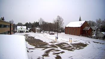 Weather camera view of Antwerp Primary School.