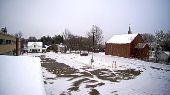 Weather camera view of Antwerp Primary School.