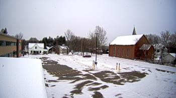 Weather camera view of Antwerp Primary School.