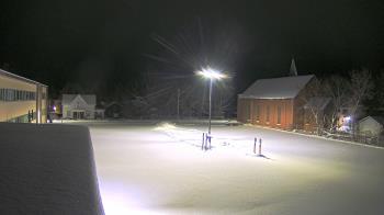 Weather camera view of Antwerp Primary School.