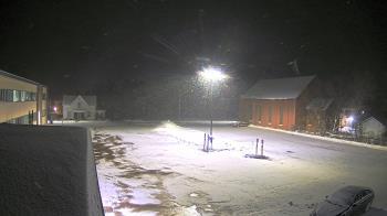 Weather camera view of Antwerp Primary School.