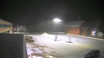 Weather camera view of Antwerp Primary School.