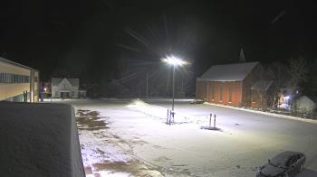 Weather camera view of Antwerp Primary School.