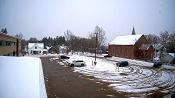 Weather camera view of Antwerp Primary School.