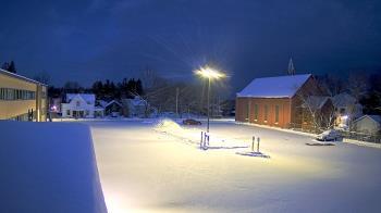 Weather camera view of Antwerp Primary School.