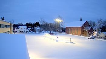 Weather camera view of Antwerp Primary School.