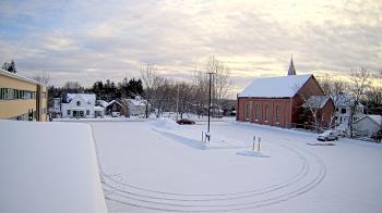 Weather camera view of Antwerp Primary School.