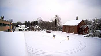 Weather camera view of Antwerp Primary School.