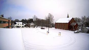 Weather camera view of Antwerp Primary School.