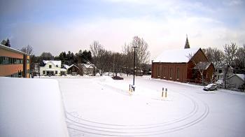 Weather camera view of Antwerp Primary School.