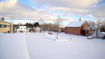 Weather camera view of Antwerp Primary School.