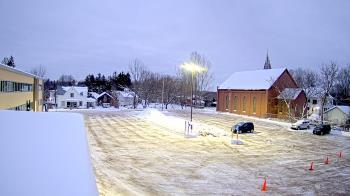 Weather camera view of Antwerp Primary School.