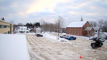 Weather camera view of Antwerp Primary School.