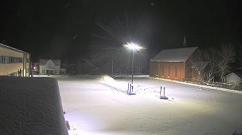 Weather camera view of Antwerp Primary School.