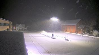 Weather camera view of Antwerp Primary School.