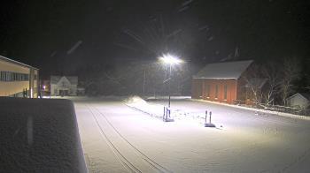 Weather camera view of Antwerp Primary School.