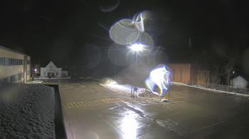 Weather camera view of Antwerp Primary School.