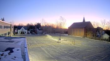 Weather camera view of Antwerp Primary School.