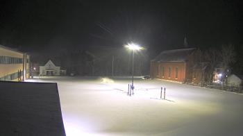 Weather camera view of Antwerp Primary School.