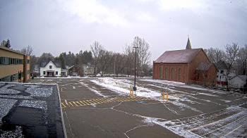 Weather camera view of Antwerp Primary School.