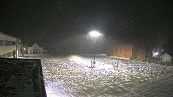 Weather camera view of Antwerp Primary School.