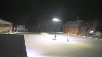 Weather camera view of Antwerp Primary School.