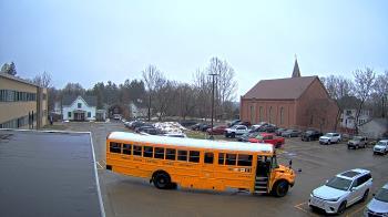 Weather camera view of Antwerp Primary School.