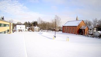 Weather camera view of Antwerp Primary School.
