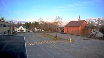 Weather camera view of Antwerp Primary School.
