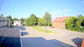 Weather camera view of Antwerp Primary School.