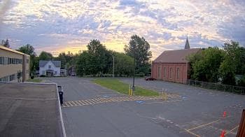 Weather camera view of Antwerp Primary School.