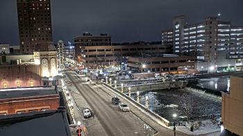 Weather camera view of City of Aurora IL.