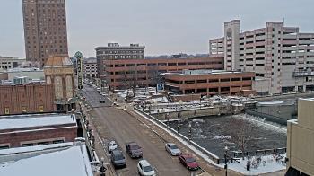 Weather camera view of City of Aurora IL.