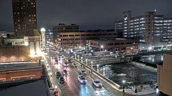 Weather camera view of City of Aurora IL.