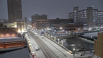Weather camera view of City of Aurora IL.