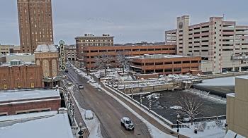 Weather camera view of City of Aurora IL.