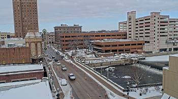 Weather camera view of City of Aurora IL.