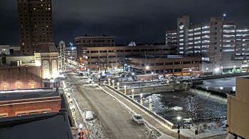 Weather camera view of City of Aurora IL.