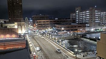 Weather camera view of City of Aurora IL.