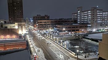 Weather camera view of City of Aurora IL.