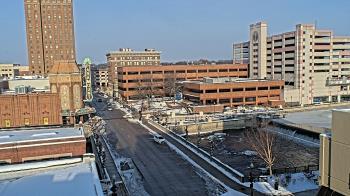 Weather camera view of City of Aurora IL.
