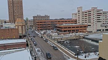Weather camera view of City of Aurora IL.