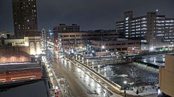Weather camera view of City of Aurora IL.