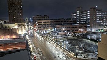 Weather camera view of City of Aurora IL.