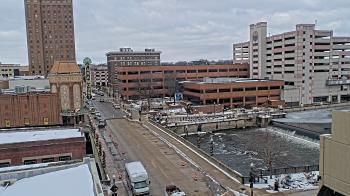 Weather camera view of City of Aurora IL.