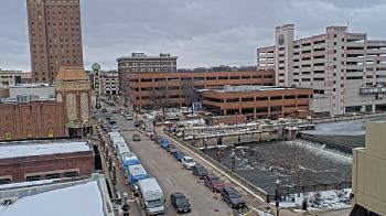 Weather camera view of City of Aurora IL.