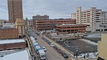 Weather camera view of City of Aurora IL.