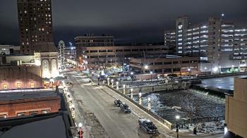 Weather camera view of City of Aurora IL.