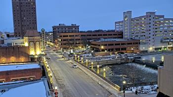 Weather camera view of City of Aurora IL.