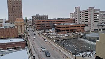 Weather camera view of City of Aurora IL.